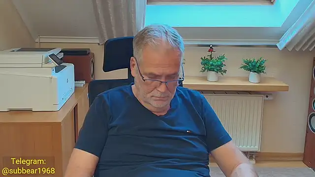 subbear1968 Live XXX-Chat