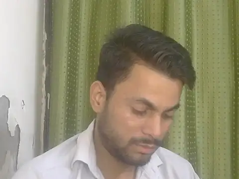 Stubborndesiboy – Naživo XXX chat