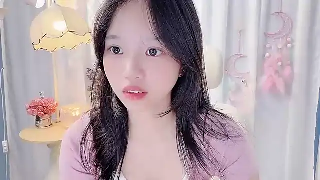 Yanys521 লাইভ XXX চ্যাট