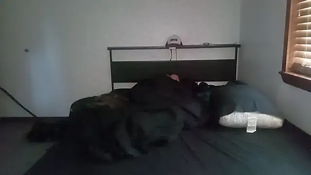 Opondestre00420 élő XXX-chatje
