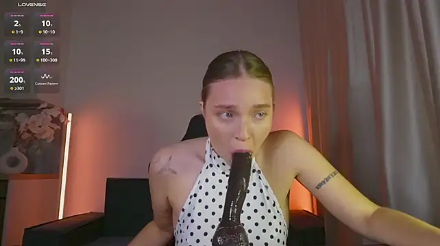 צ'אט XXX בשידור חי של violla_sinzz