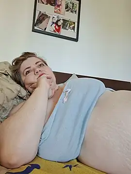 cindybbwsquirt's Live XXX Chat