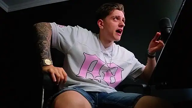 FelixStarkk 在線直播表演