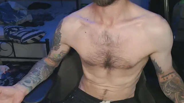 SexxxyLouis লাইভ XXX চ্যাট