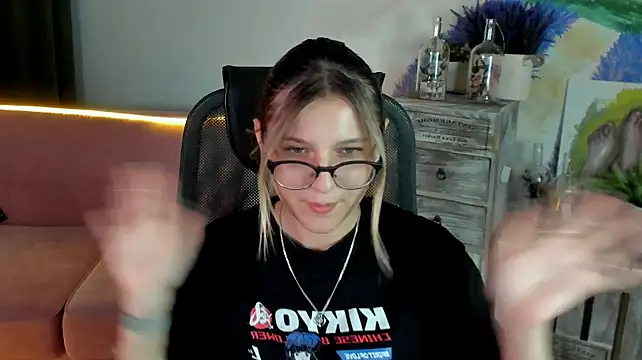 LeslieBloom's Live XXX Chat