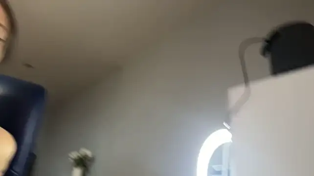 pinkdolly18's Live XXX Chat