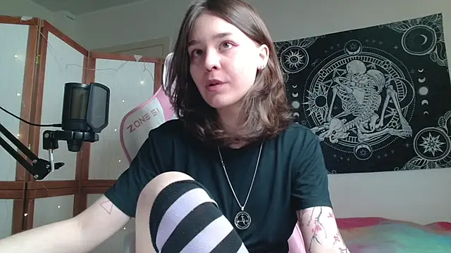 XXX chat uživo modela Mysterious_Toy