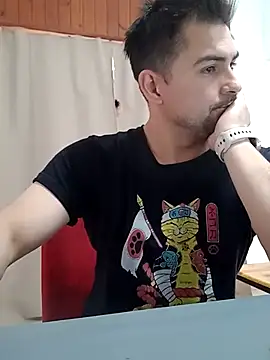 Bradd_32 라이브 XXX 채팅
