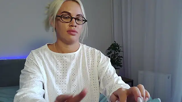 MariaTravel's Live XXX Chat