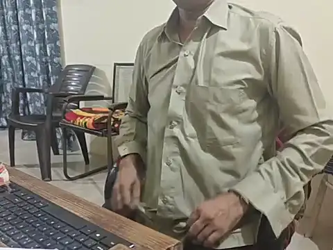 biger_top Adlı Modelin Canlı XXX Sohbeti