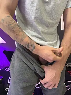 Karim_mansur – Naživo XXX chat
