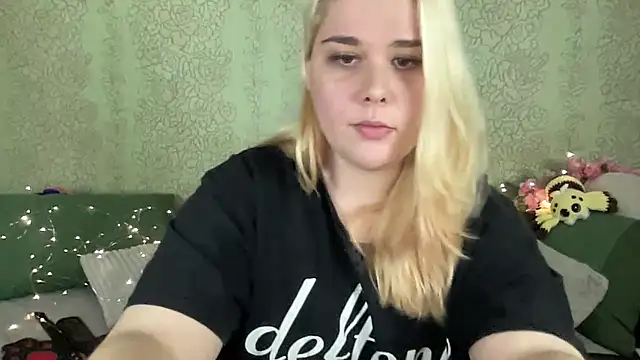 IvyLebelly's Live XXX Chat
