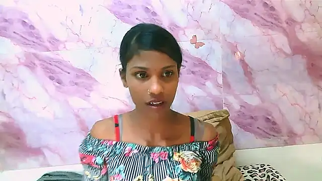IndianSilkySpice – Live XXX-chat