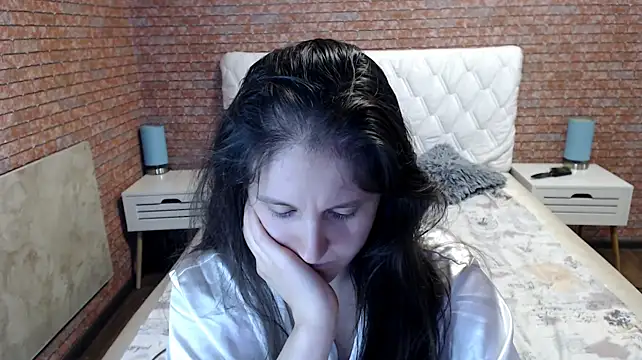 Chat +18 de Holliy_Cooper ao vivo