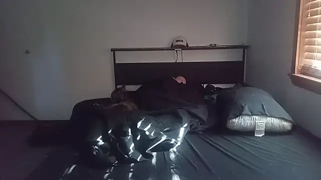 Opondestre00420's Webcam Show