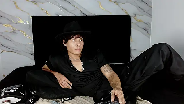 MaximilianRoth Live XXX-chat