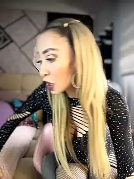 EvelinaGrey Chat XXX in diretta