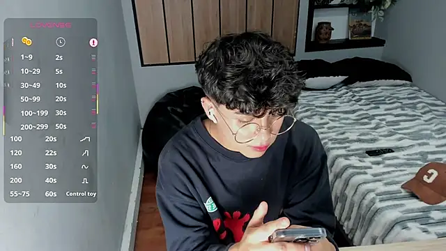 Danny_George Live XXX-chat