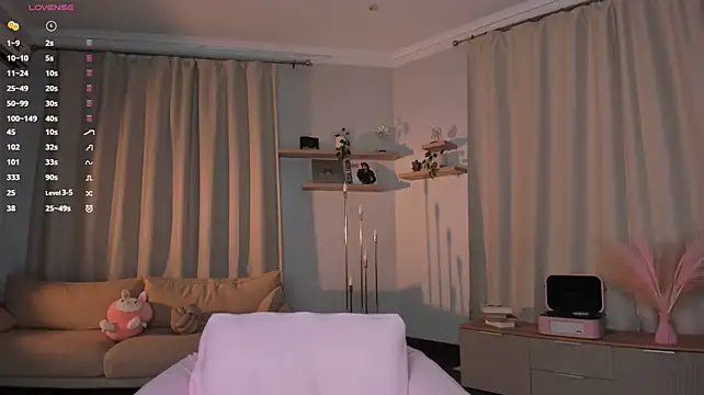 Lova_RaneのライブXXXチャット