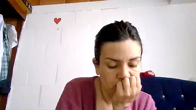 princessbella93: онлайн-секс-чат