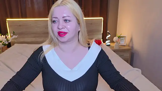 Chat +18 de OliviaVerr ao vivo