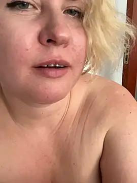 VioAsh's Live XXX Chat