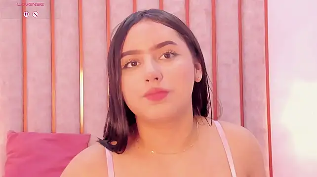 Zoe_Monrow's Live XXX Chat