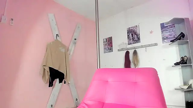 CAMILA--REY Adlı Modelin Canlı XXX Sohbeti