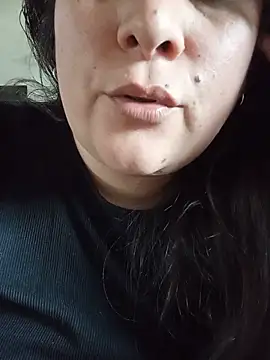 Clara_Arg Adlı Modelin Canlı XXX Sohbeti