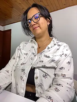 SWEETLILY18 Live XXX-Chat