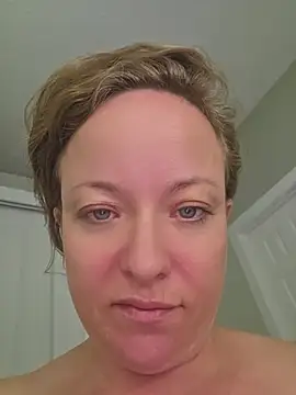 XXX chat uživo modela julimonroe