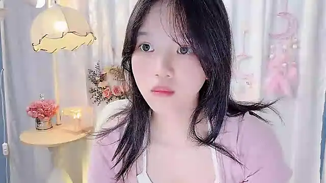 Yanys521 লাইভ XXX চ্যাট