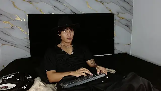 MaximilianRoth Chat XXX in diretta