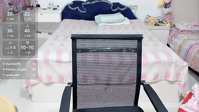 Chat +18 de miaomiao-99 ao vivo