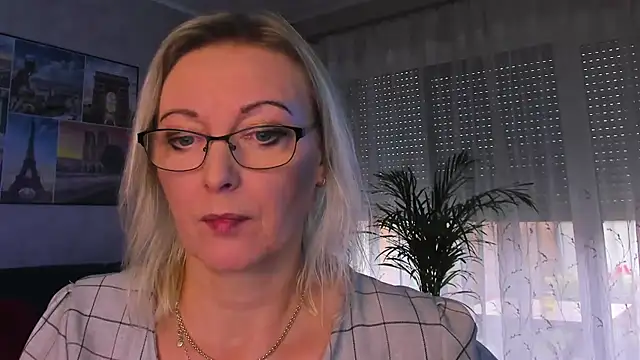 Онлайн чат XXX vanessa_chat
