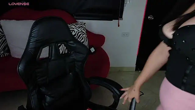 XXX chat uživo modela LunaSub69_