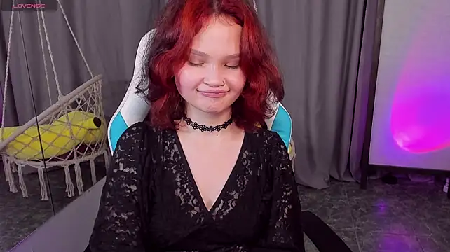 EmilyChaves 现场XXX聊天
