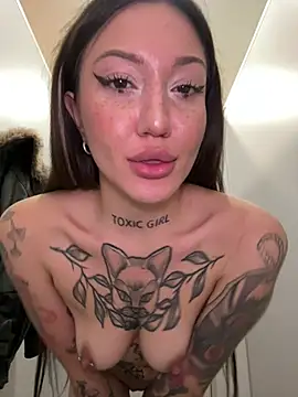 SaintSquirt লাইভ XXX চ্যাট