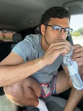 StrokingDaddy4: διαδικτυακό σόου στην κάμερα