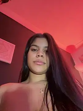 MiaSkylar Chat XXX in diretta