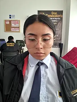 Angela__05 Adlı Modelin Canlı XXX Sohbeti