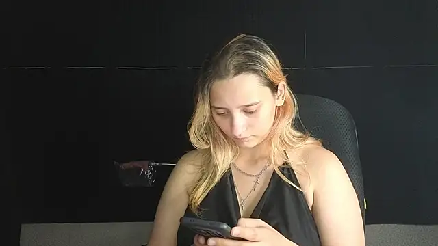 Chatroom XXX en direct de RachelPirce