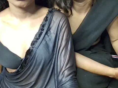 wild_saanvi Adlı Modelin Canlı XXX Sohbeti