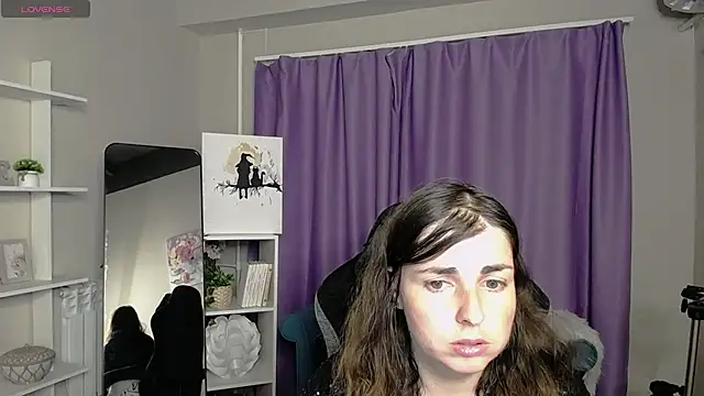 MartaEdams Adlı Modelin Canlı XXX Sohbeti