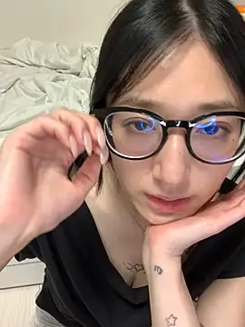 H_Kirachan Adlı Modelin Canlı XXX Sohbeti