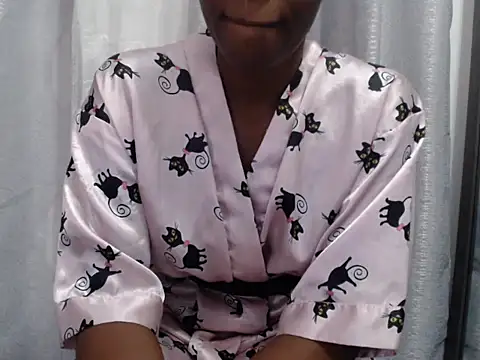 black___ghodess Adlı Modelin Canlı XXX Sohbeti