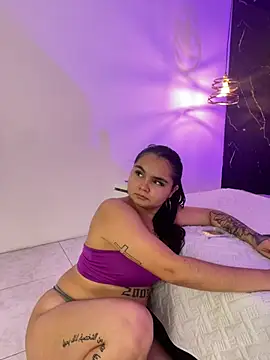 TifanyRoseX Adlı Modelin Canlı XXX Sohbeti