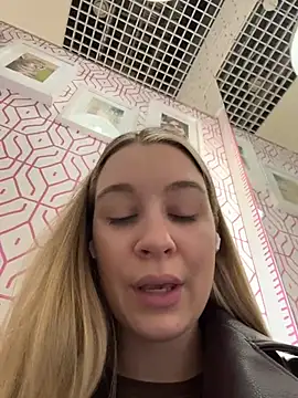 Živý XXX chat SashaCatt