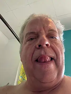GTforyou2's Live XXX Chat