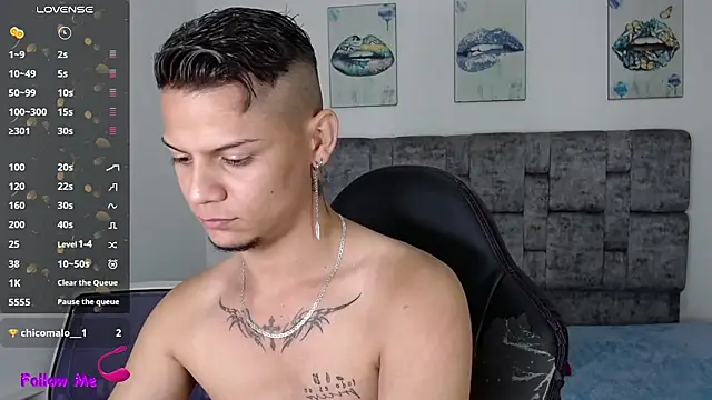 axcel_boy_ Adlı Modelin Canlı XXX Sohbeti